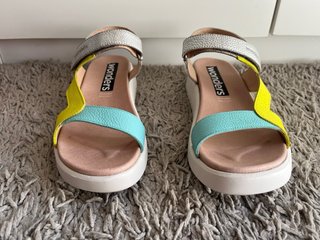 Sandalias Wonders Piel Plataforma