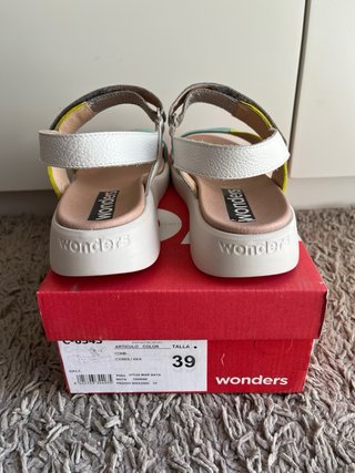 Sandalias Wonders Piel Plataforma