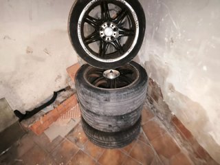 Llantas de aluminio 17 pulgadas con neumáticos