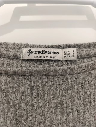 Jersey Stradivarius gris cuello redondo S