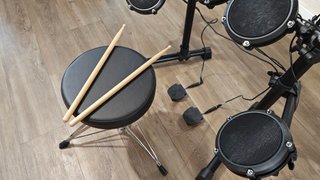 Batería Electrónica Alesis Debut Kit