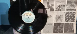 Gary Low - Go On Vinilo LP. En muy buen estado.