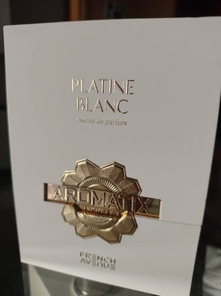 French Avenue Platine Blanc Perfume