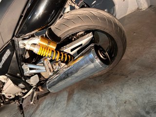 Yamaha XJR1300 Carburación Negra