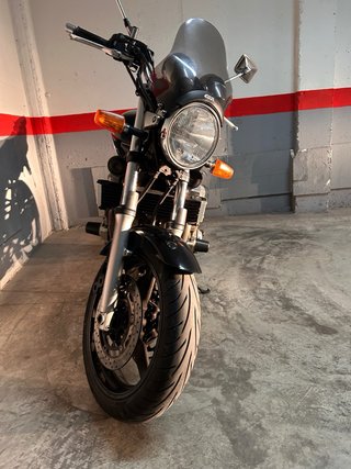Yamaha XJR1300 Carburación Negra