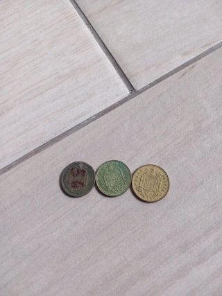 Lote de 3 monedas antiguas de pesetas