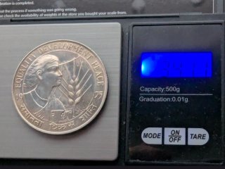 India 50 Rupias 1975 Plata