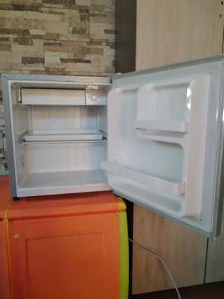 Minibar 48L Plata (Inox.)
