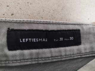 Pantalones cortos rotos T.30 adulto. Varios modelo