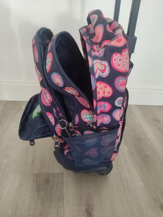 Mochila Totto con ruedas y estampado pequeña.