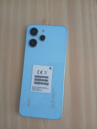 Xiaomi Redmi 12 azul claro