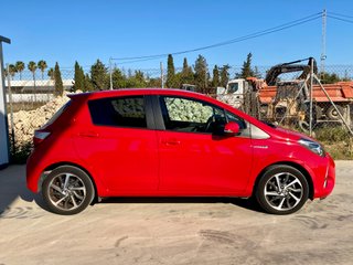 Toyota Yaris Hybrid 2020 ROJO · 67.000 km