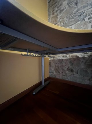 Tavolo da ufficio angolare