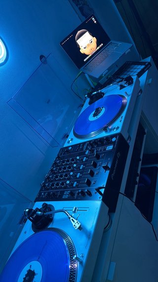 Djm 750mk2+ 2 plx-500-w + Phase essential