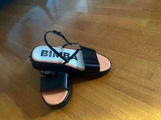 Sandalias Bimba y Lola Plataforma Negra Naranja