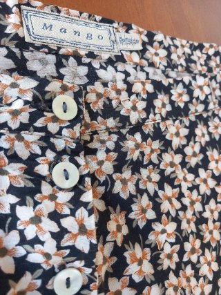 Mini falda floral Mango talla M
