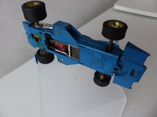 TYRRELL 007 "ELF" SCALEXTRIC - AZUL CLARO