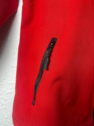 Chaqueta cortavientos Limcamar Roja