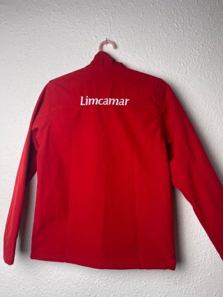 Chaqueta cortavientos Limcamar Roja