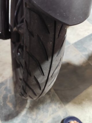 Peugeot Tweet 125 RS Negro