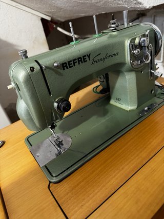 Máquina de coser industrial Refrey 427