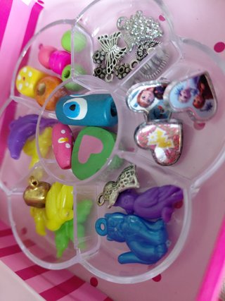 Joyero infantil con espejo y accesorios