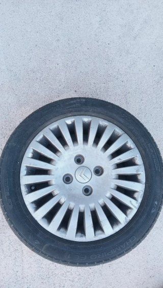 Rueda Citroën C3 185/55R15 82T