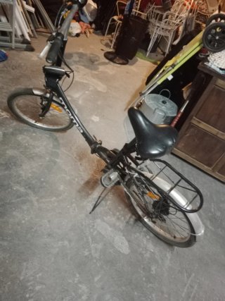 Bicicleta plegable negra
