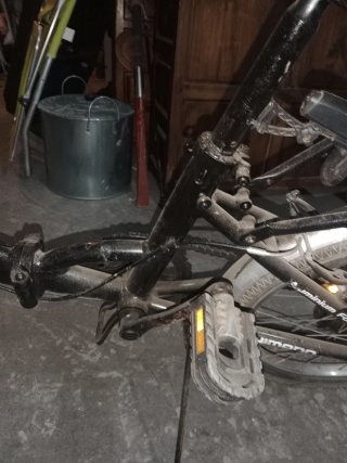 Bicicleta plegable negra