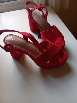 Sandalias Marypaz Rojas Talla 37 con etiqueta