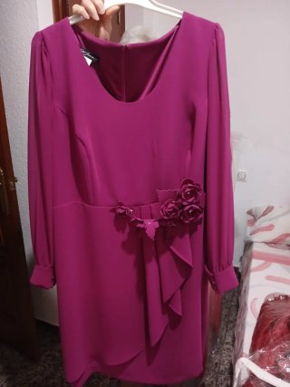 Vestido fiesta morado con flores