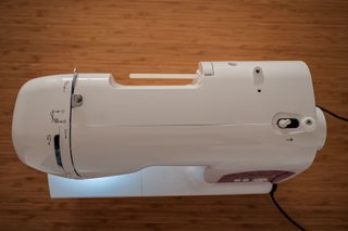 Máquina de coser SINGER STARLET 6699