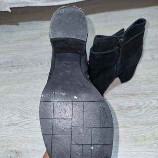 Botines negros mujer tacón y hebilla
