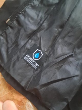 Chaqueta pantalones y protector zapatos tucano