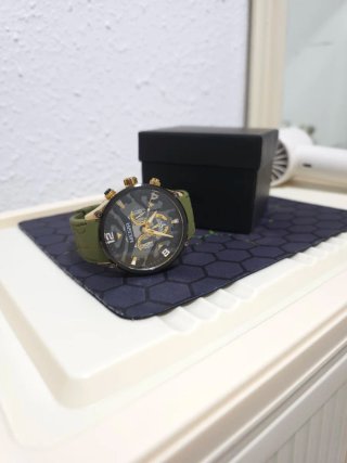 Reloj MEGIR Hombre Oro y Verde
