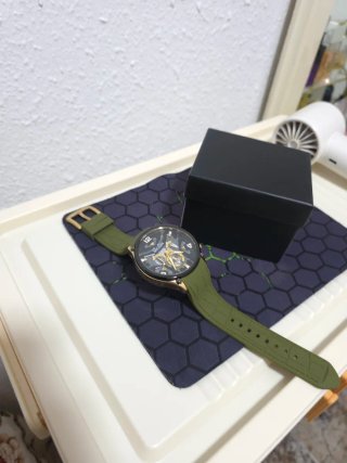 Reloj MEGIR Hombre Oro y Verde