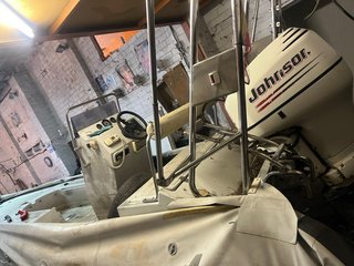 Lancha Neumática con Motor Johnson 115