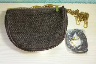 Bolso de hombro cruzado rafia café