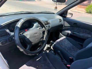 Ford Escort 2000