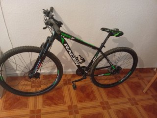 Bicicleta de Montaña Racer Negra y Verde