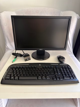 Ordenador Completo: Pantalla, Teclado y Ratón