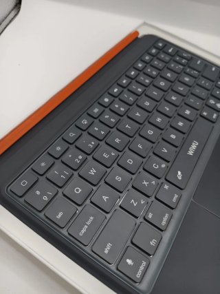 Combo WIWU 3 en 1: Funda + Teclado