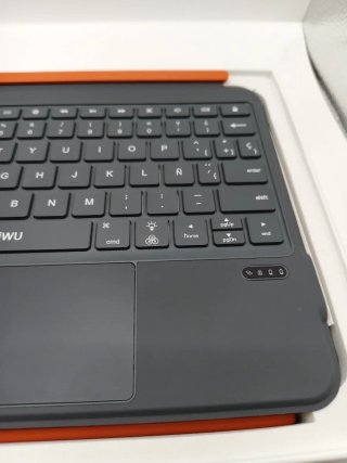 Combo WIWU 3 en 1: Funda + Teclado