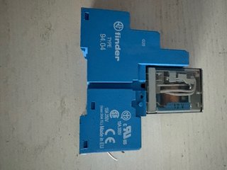 Lote de 10 Relés Finder 24VDC