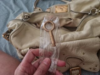 Bolso Chloe Paddington Beige y Dorado