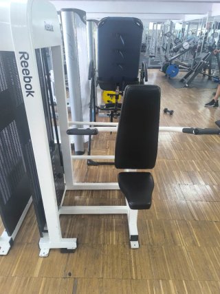Máquina de Press de Tríceps/Pecho