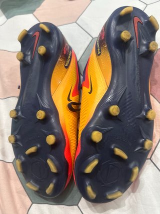 Botas de fútbol Nike Phantom Erling Haaland 35.5