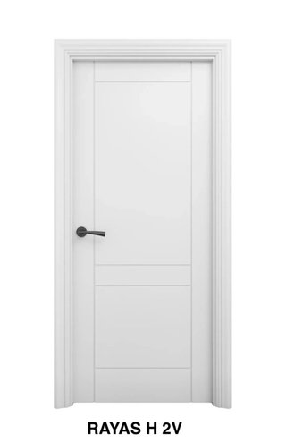 Puerta de madera con montaje incluido