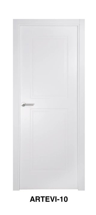 Puerta de madera con montaje incluido