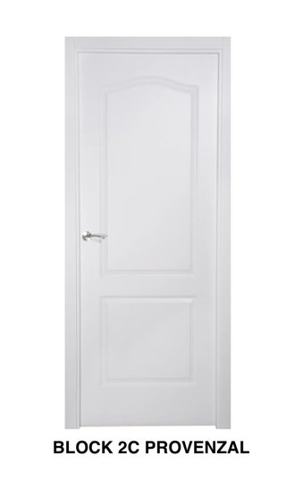 Puerta de madera con montaje incluido